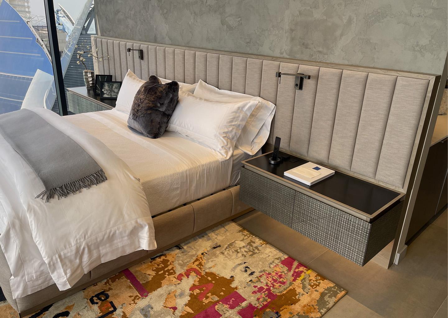 How to Combine Luxury Furniture in the Bedroom?